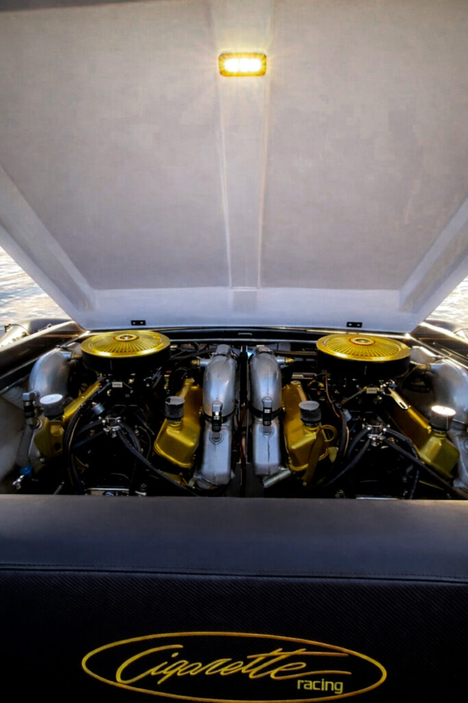 2000HP CIGARETTE 38 RACING BOAT