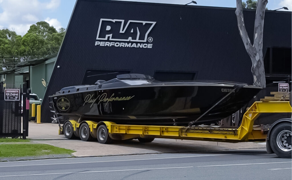 2000HP CIGARETTE 38 RACING BOAT